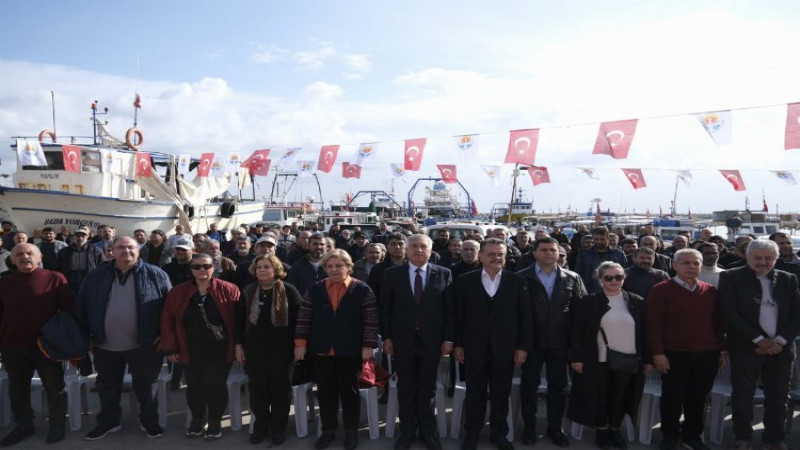 Büyükşehir’den kıyı balıkçılarına destek