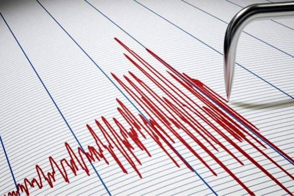 Ege Denizi'nde 4,3 b&uuml;y&uuml;kl&uuml;ğ&uuml;nde deprem