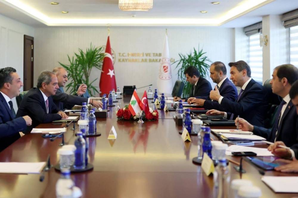 Bakan Bayraktar L&uuml;bnanlı mevkidaşı Saddi ile enerji işbirliğini g&ouml;r&uuml;şt&uuml;