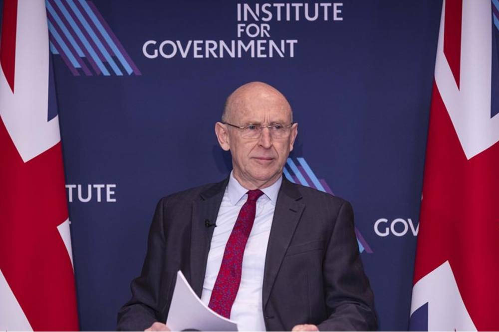 İngiliz bakan, İran'a saldırılardaki rolleri hakkında ka&ccedil;amak cevaplar verdi