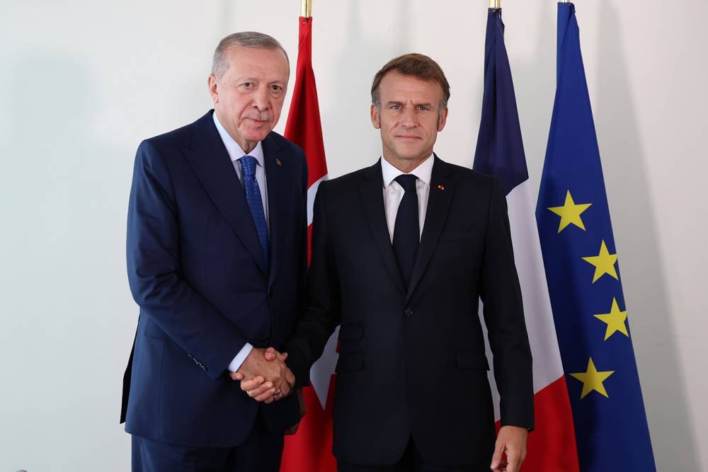 Cumhurbaşkanı Erdoğan, Fransa Cumhurbaşkanı Macron ile g&ouml;r&uuml;şt&uuml;