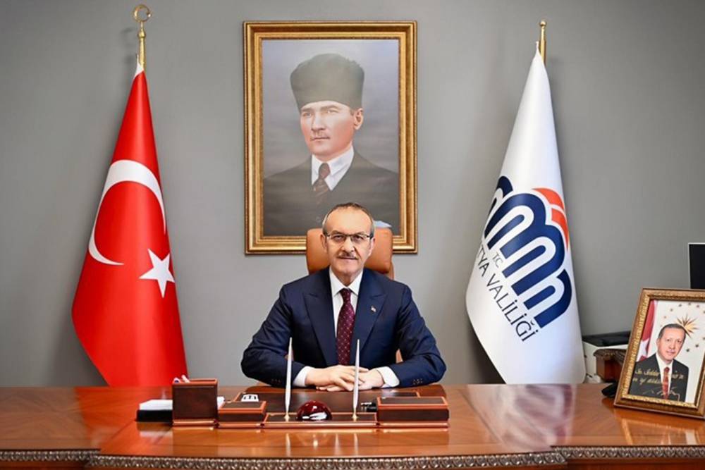 AKOM&rsquo;dan İstanbul i&ccedil;in hafta sonu soğuk hava ve sağanak uyarısı