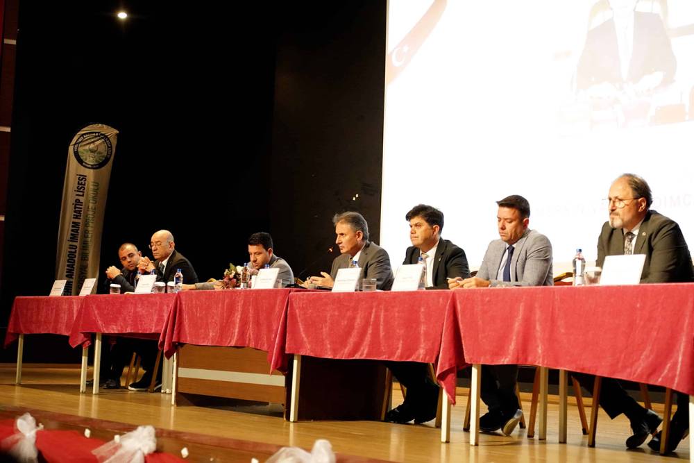 Mersin&rsquo;de eğitim &ouml;ğretim s&uuml;re&ccedil;lerine y&ouml;nelik değerlendirme toplantısı yapıldı