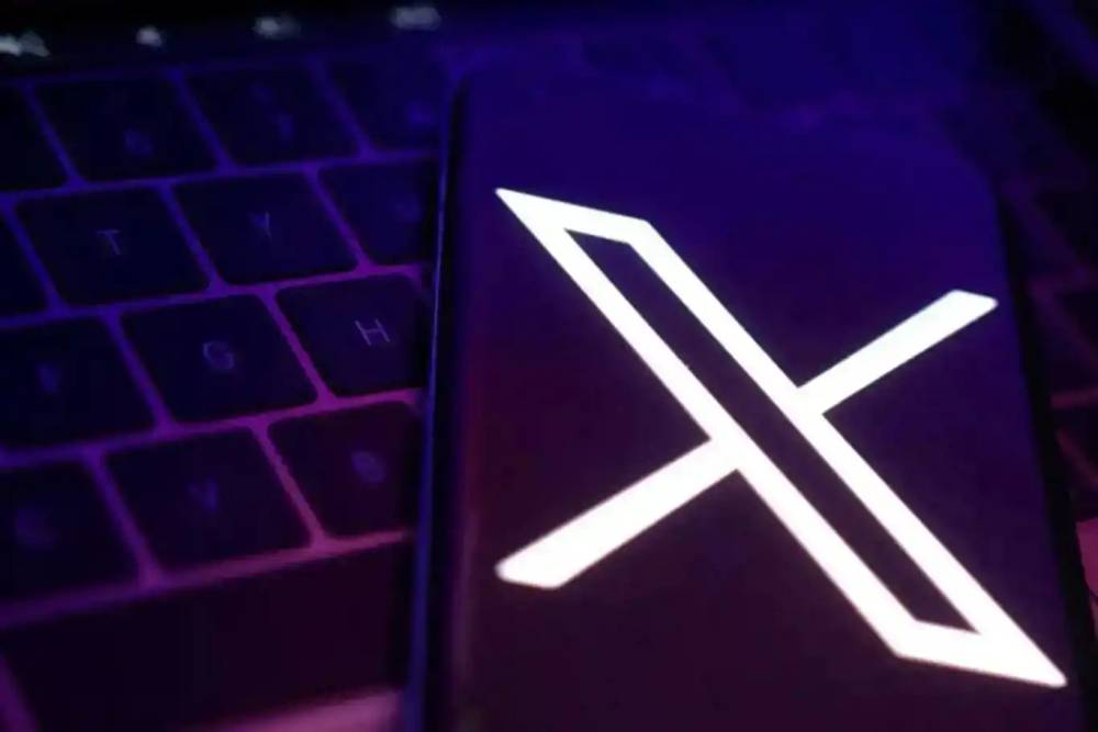 AB, X platformuna dijital yasalara uymadığı i&ccedil;in 120 milyon euro ceza verdi