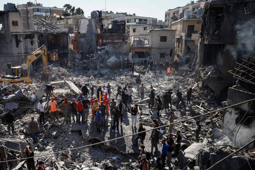 Siyonist rejim L&uuml;bnan'da hastaneleri ve sivil altyapıyı hedef alıyor