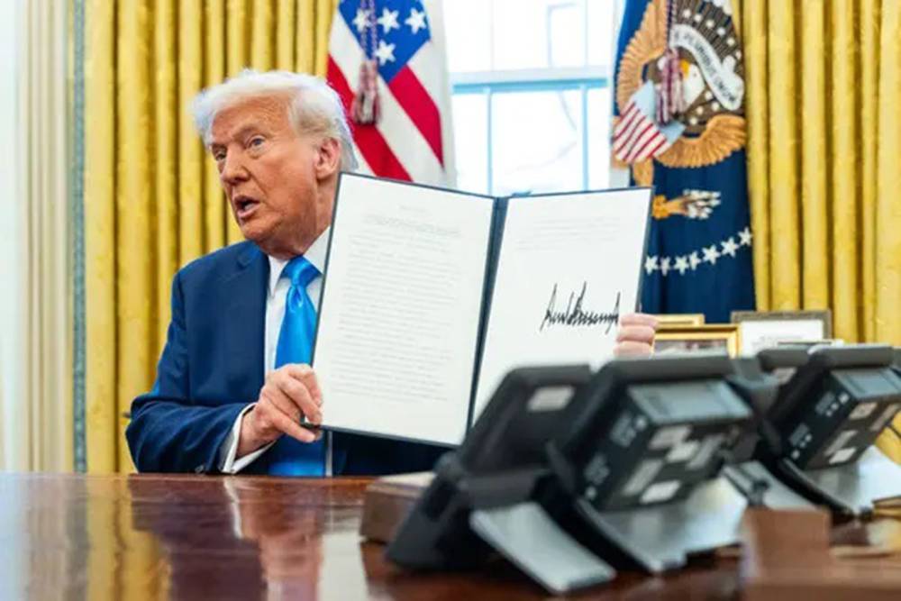 AB'den Trump'ın uluslararası anlaşmalardan &ccedil;ekilme kararına kınama 