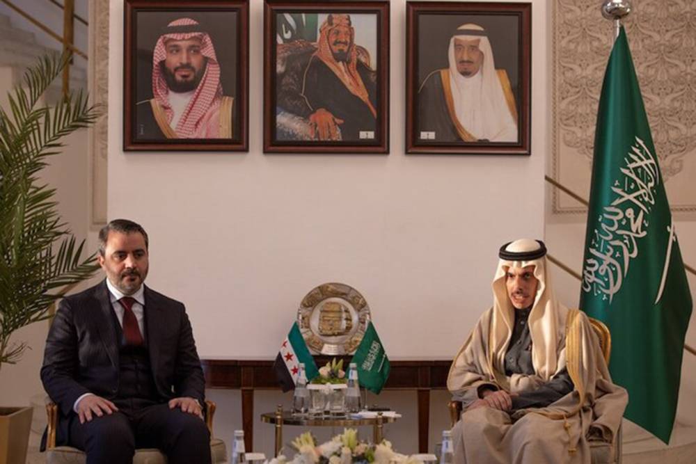 Suriye Dışişleri Bakanı Şeybani, Suudi Arabistanlı mevkidaşı Bin Ferhan ile g&ouml;r&uuml;şt&uuml;
