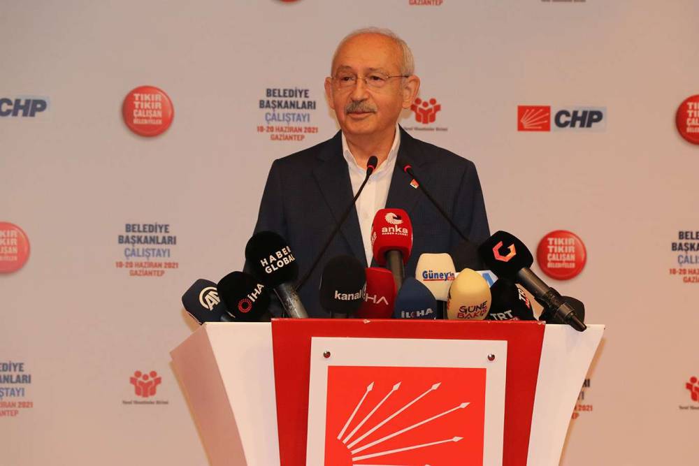 CHP kurultayı iptal edildi: Kemal Kılı&ccedil;daroğlu yeniden CHP'nin başına ge&ccedil;iyor