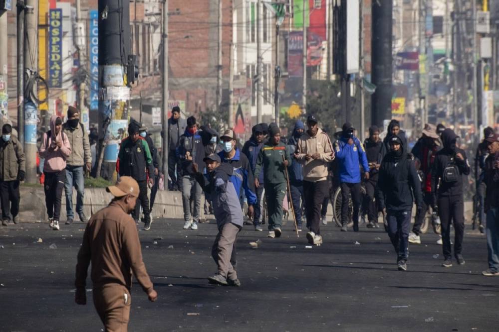 Bolivya&rsquo;daki protestolar ikinci haftasında: La Paz&rsquo;da protestolar ve polis m&uuml;dahalesi devam ediyor