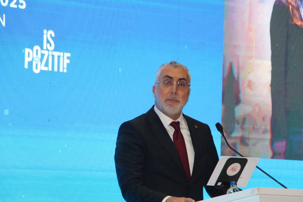 Bakan Işıkhan: 81 bin 279 engelli kadına "Engelli İş Ko&ccedil;luğu" hizmeti verildi