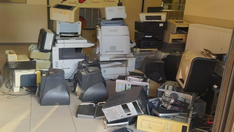 İzmit'te 2 bin kilogram elektronik atık geri d&ouml;n&uuml;şecek