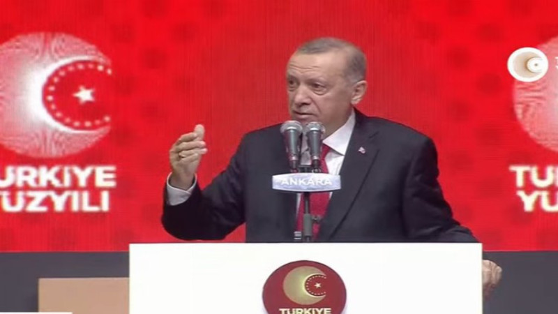 Cumhurbaşkanı Erdoğan: Dergi kapaklarından ayar verilemeyeceğini g&ouml;sterdik
